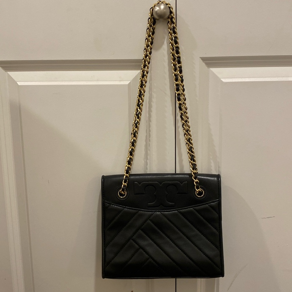 Tory Burch Quilted Leather Alexa Convertible Bag in Black/Gold
